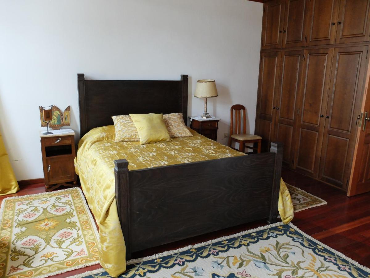 Casa Da Roseira - Valpacos Bed & Breakfast Vassal ภายนอก รูปภาพ